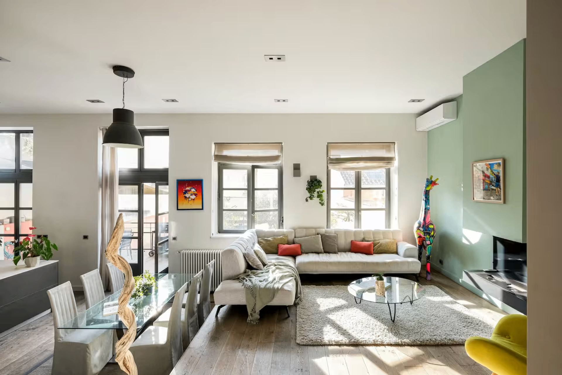 Intérieur lumineux et serein